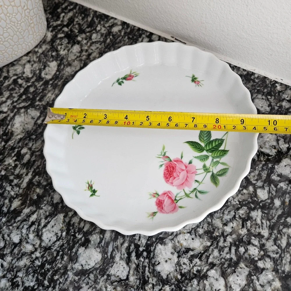 Christineholm Porcelain Rose Pattern Quiche, Tart, Pie Plate Baking‎ Dish